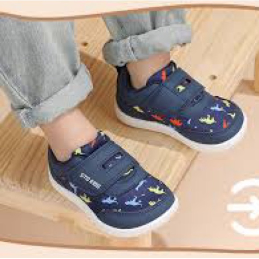 STQ Kids Navy Dinosaur Toddler Wide Toe Box Sneakers Size 6 Preowned